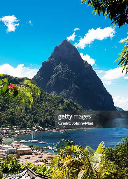 the beautiful gros piton of saint lucia on a sunny day - saint lucia stockfoto's en -beelden