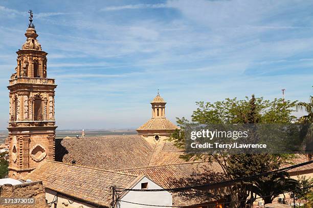 iglesia y torre de la merced, osuna, provinz sevilla, spanien - osuna stock-fotos und bilder