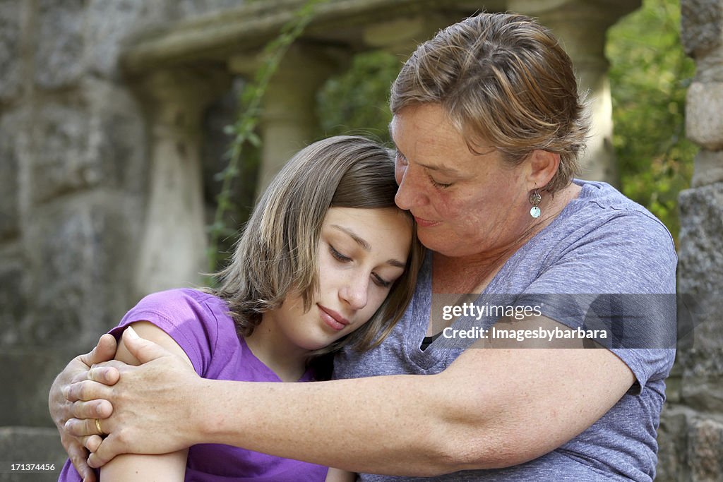 Mother's love of her troubled teenage daughter.