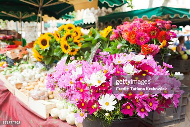 provencal market - agricultural fair stock pictures, royalty-free photos & images