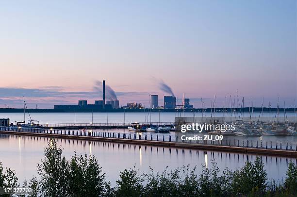 power plant und hafen - lausitz stock-fotos und bilder