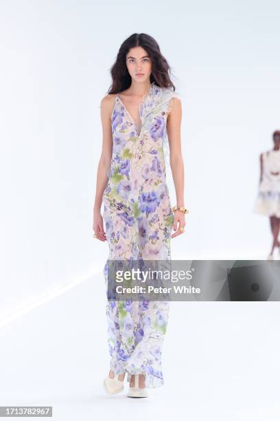 Model walks the runway during the Zimmermann Womenswear Spring/Summer 2024 show as part of Paris Fashion Week on October 02, 2023 in Paris, France.