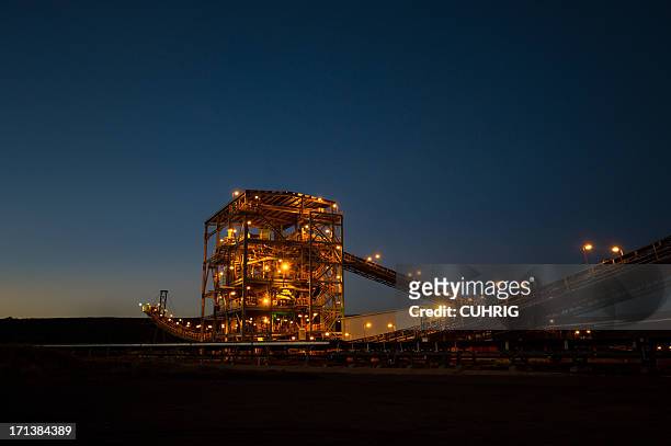mine wash plant at sunset - coal mine stock pictures, royalty-free photos & images