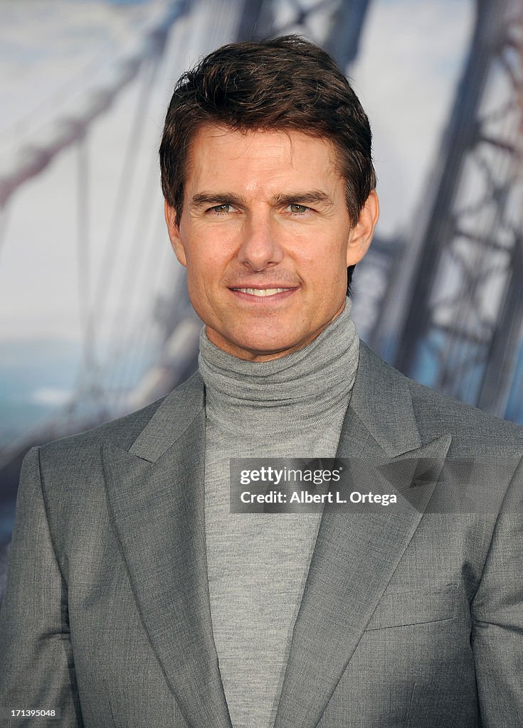 Premiere Of Universal Pictures' "Oblivion" - Arrivals