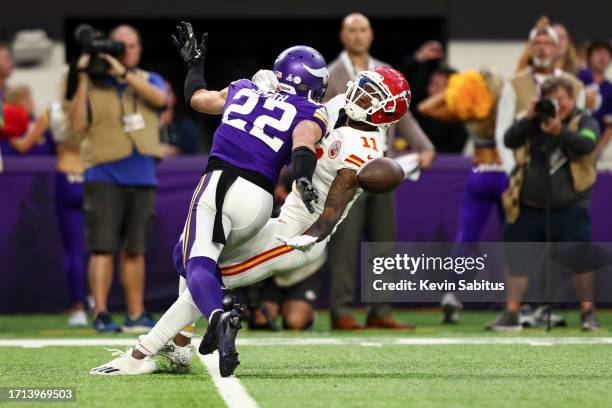 Harrison Smith of the Minnesota Vikings is called for pass interference while defending against Marquez Valdes-Scantling of the Kansas City Chiefs...