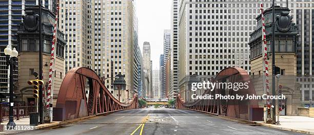 lasalle, urban landscape, chicago, - bridge low angle view stock pictures, royalty-free photos & images