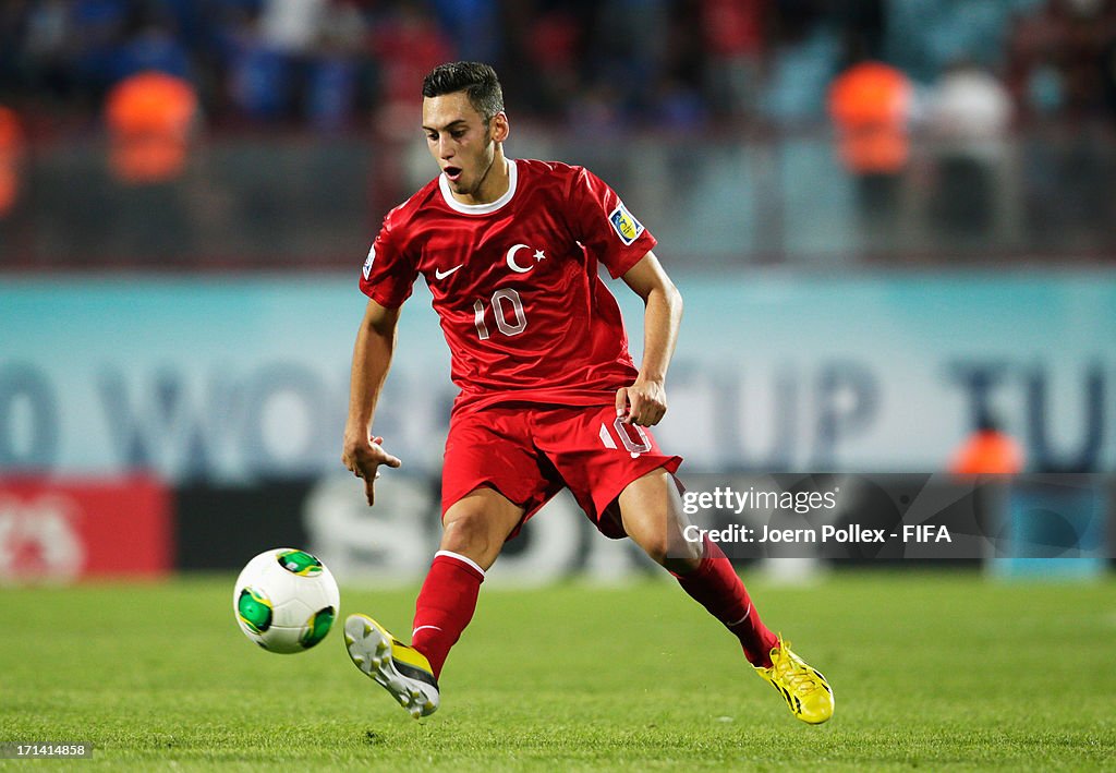 Turkey v El Salvador: Group C - FIFA U-20 World Cup Turkey 2013