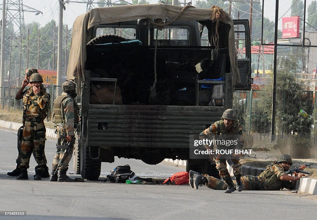 INDIA-PAKISTAN-KASHMIR-UNREST-ARMY