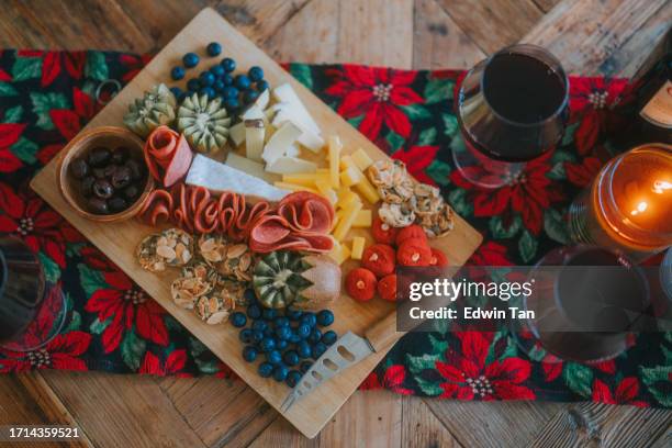 table top view  christmas day food and drink - aperitif stockfoto's en -beelden