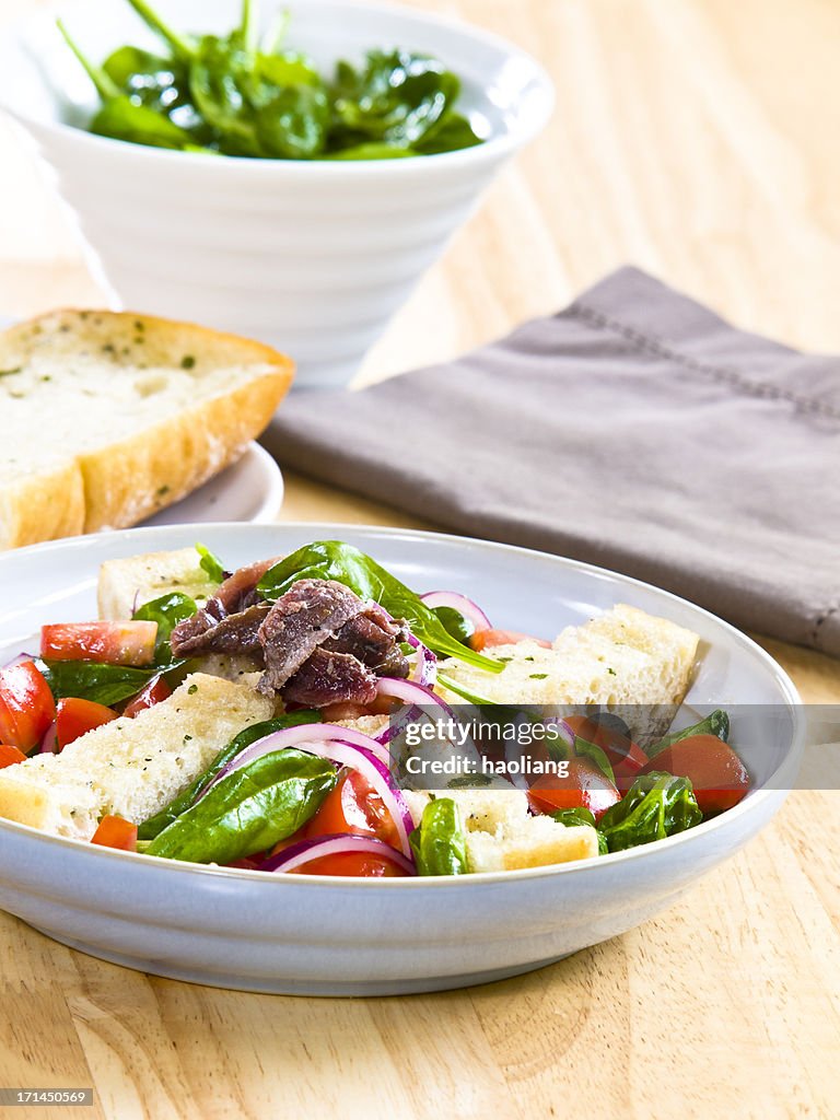 Panzanella salad