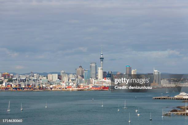 downtown auckland, new zealand - auckland traffic stock pictures, royalty-free photos & images