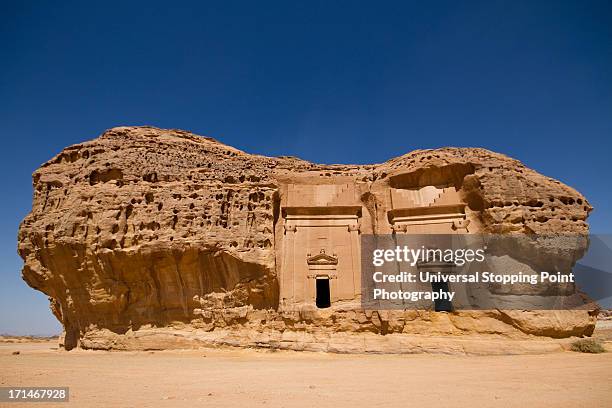 twin tombs at medain saleh - 瑪甸沙勒 個照片及圖片檔