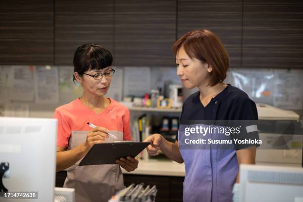 a day in the life of an otolaryngology clinic. - 静岡県 stock pictures, royalty-free photos & images
