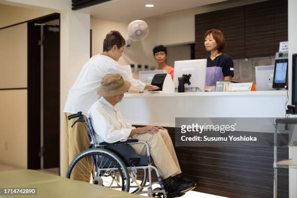 a day in the life of an otolaryngology clinic. - 静岡県 stock pictures, royalty-free photos & images