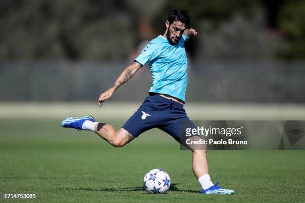 Luis Alberto of SS Lazioduring the SS Lazio training session at the Formello sport centre on October 03, 2023 in Rome, Italy.