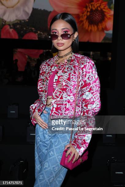 Niki attends the Chanel Womenswear Spring/Summer 2024 show as part of Paris Fashion Week on October 03, 2023 in Paris, France.