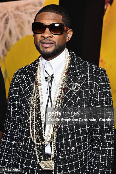 Usher attends the Chanel Womenswear Spring/Summer 2024 show as part of Paris Fashion Week on October 03, 2023 in Paris, France.