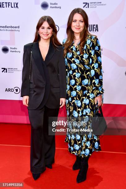 Cristina do Rego and Alice Dwyer attend the First Steps Awards at Theater des Westens on October 8, 2023 in Berlin, Germany. 1