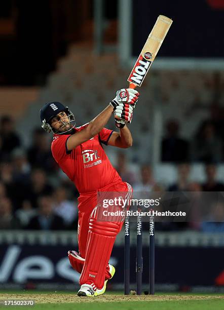 Ravi Bopara of England bats during the 1st Natwest International T20 match between England and New Zealand at The Kia Oval on June 25, 2013 in...