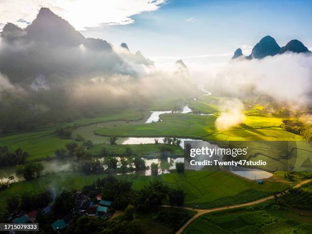 aerial view of phong nam village in trung khanh, vietnam - rainy season stock pictures, royalty-free photos & images