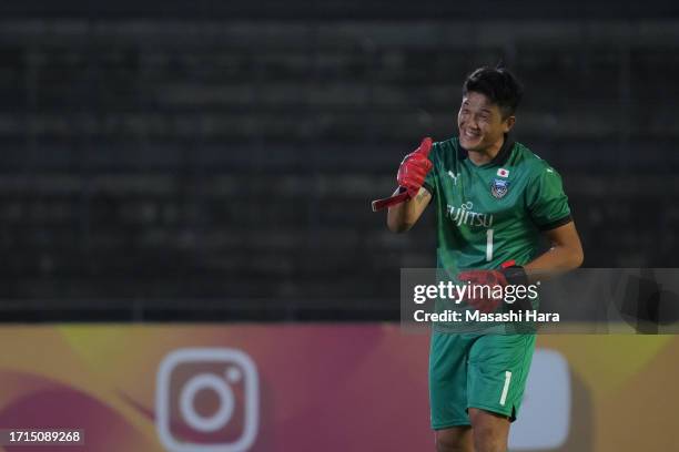 Jung Sung Ryong of Kawasaki Frontale celebrates the win after the AFC Champions League Group I match between Kawasaki Frontale and Ulsan Hyundai at...