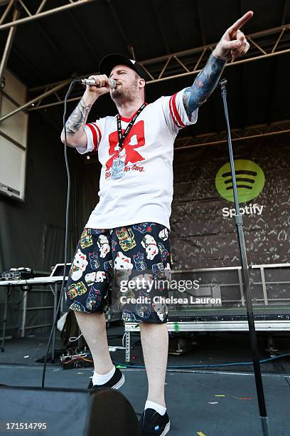 Mac Leather Rapper 89 Mac Lethal Stock Photos, High-Res Pictures, and Images - Getty Images