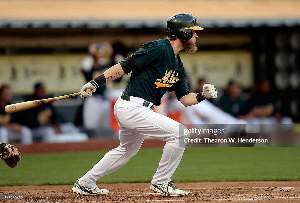 Cincinnati Reds v Oakland Athletics