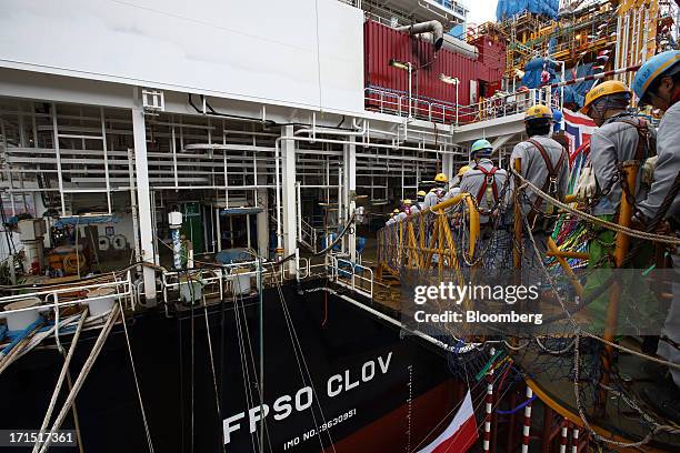 Fso Offloading 11 Total Sa Fpso Clov Stock Photos, High-Res Pictures, and Images ...