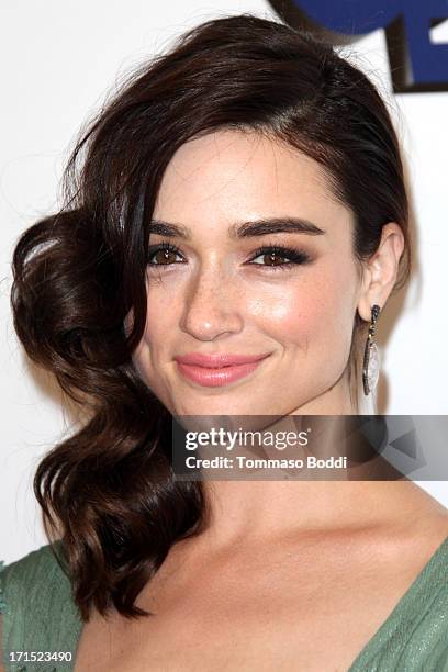 Crystal Reed Photos and Premium High Res Pictures - Getty Images