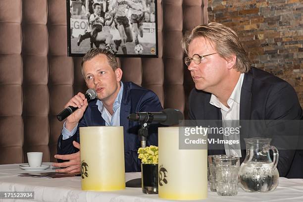 Jan Willem Tusveld of Vinden.nl, chairman Edwin Mulder of Go Ahead Eagles during a press conference where the New Go Ahead Eagles coach is unveiled...