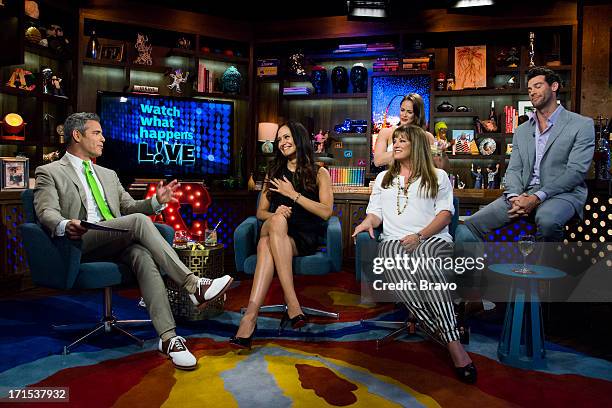 Pictured : Andy Cohen, Jo De La Rosa, Jeana Keough, Kara Keough and Shane Keough -- Photo by: Charles Sykes/Bravo/NBCU Photo Bank via Getty Images