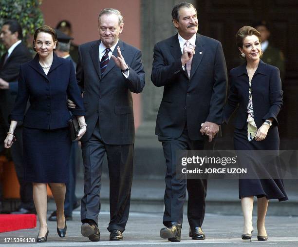 Wife of Canadian Prime Minister Jean Chretien, Aline Chretien, Prime Minister Chretien, Mexican President Vicente Fox and his wife Marta Sahagun are...