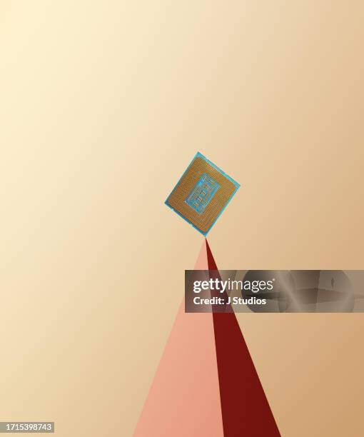 863 Gold Micro Chip Stock Photos, High-Res Pictures, and Images - Getty ...