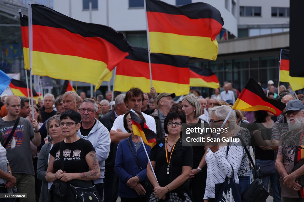 Anti-Migrants Protest By "Zukunft Heimat"