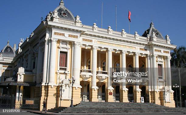 hanoi opera house - hanoi opera stock pictures, royalty-free photos & images