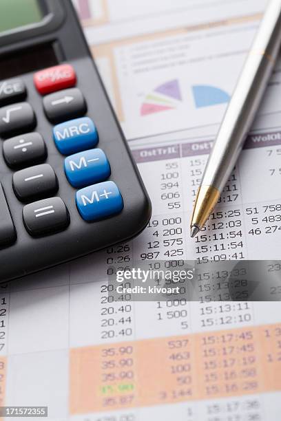 os resultados financeiros - extrato bancário imagens e fotografias de stock