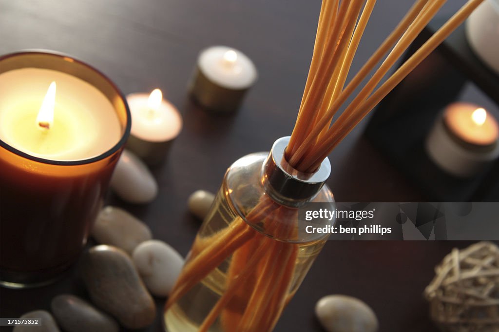 Fragrance reed diffuser