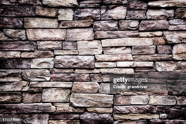 corte de piedra de la pared de rocas - schist fotografías e imágenes de stock