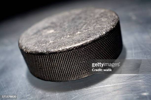 hockey puck - hockey puck stock pictures, royalty-free photos & images