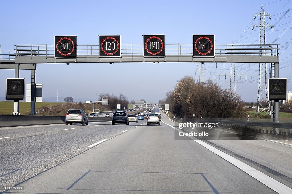 Traffic information system on highway- speed limit