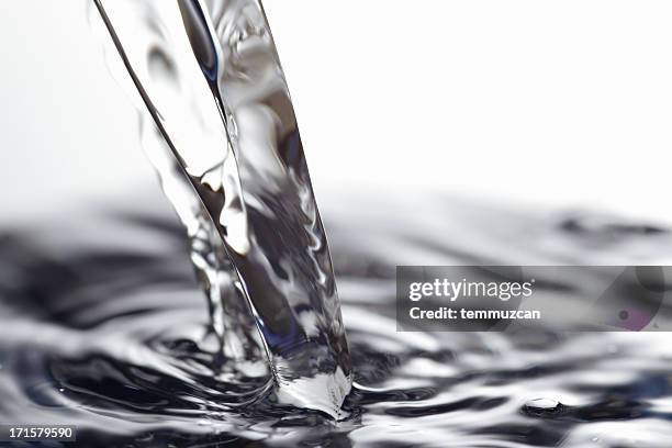 de agua - chorro agua fotografías e imágenes de stock