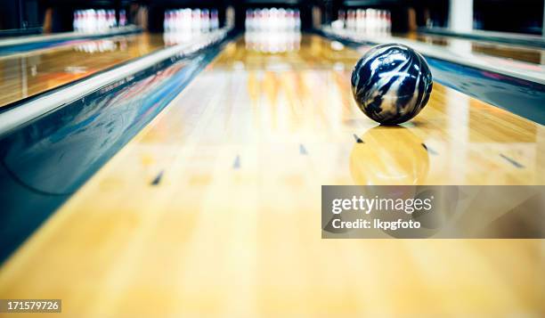 ten pin bowling shoot - bowling alley stock pictures, royalty-free photos & images