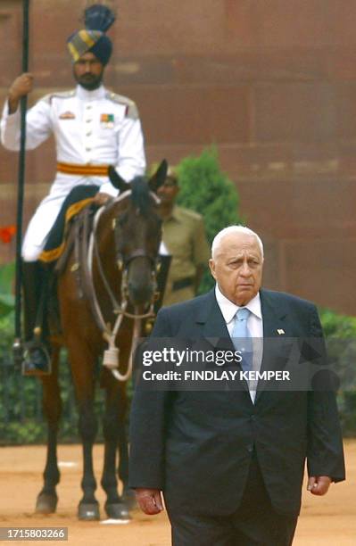 Israeli Prime Minister Ariel Sharon reviews a guard of honour during a welcoming ceremony at Rashtrapati Bhavan -The Presidential Palace in New...