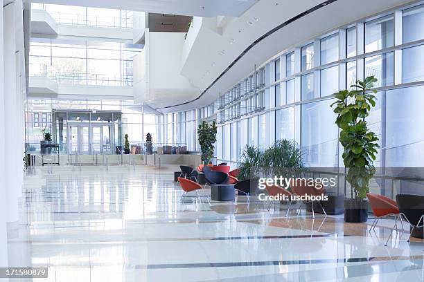 escritório átrio - parque comercial imagens e fotografias de stock