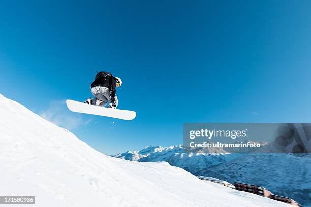 snowboarder - freestyle snowboarding fotografías e imágenes de stock