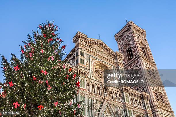 duomo in florence, campanile and christmas tree, tuscany italy - campanile florence stock pictures, royalty-free photos & images