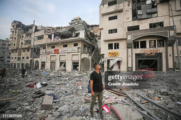 Israeli airstrikes demolish Anadolu Agency's photojournalist Ali Jadallah's house