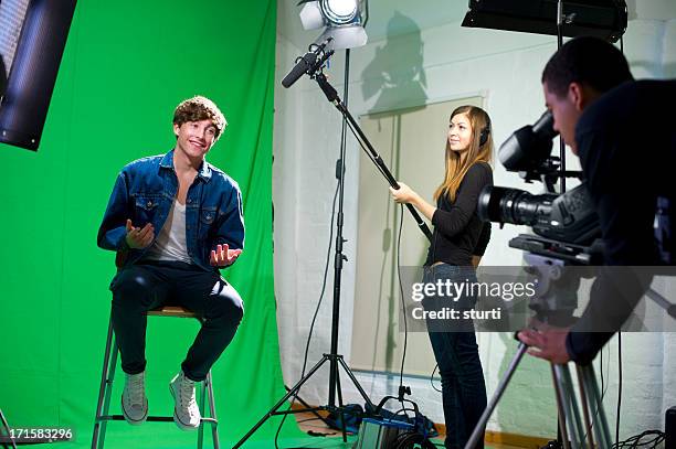 media student being interviewed - film or television studio stock pictures, royalty-free photos & images