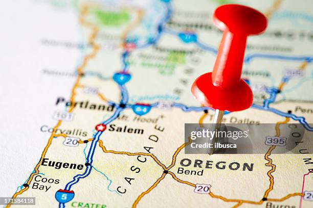 usa states on map: oregon - political map of oregon stock pictures, royalty-free photos & images