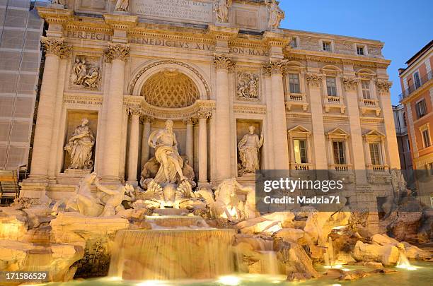 trevi fountain in rome - niche stock pictures, royalty-free photos & images